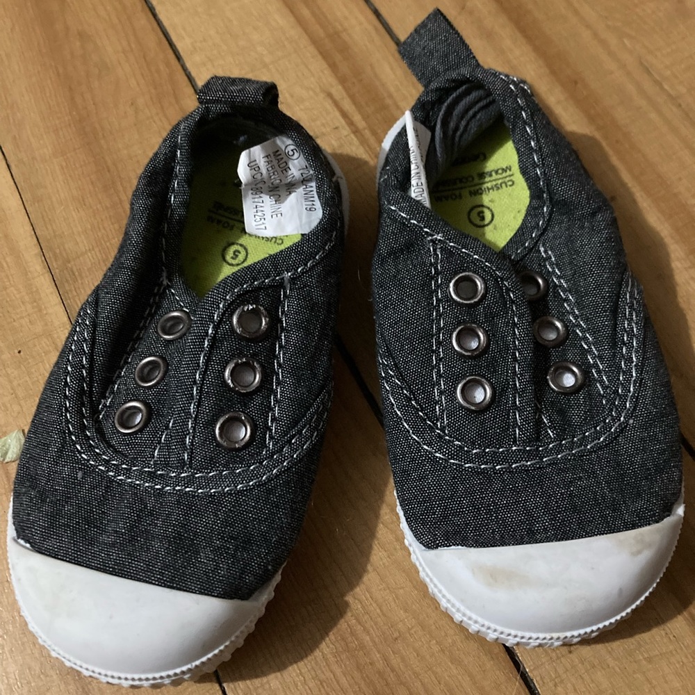 3/9$ canvass style runner size 5 baby